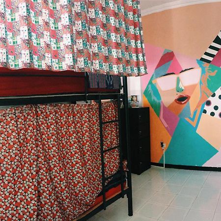 Hati Hati Albergue Yogyakarta Exterior foto