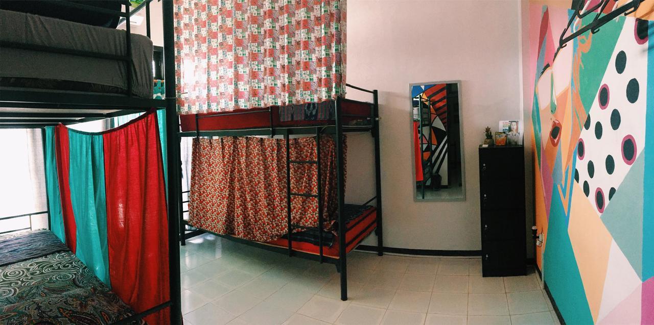 Hati Hati Albergue Yogyakarta Exterior foto
